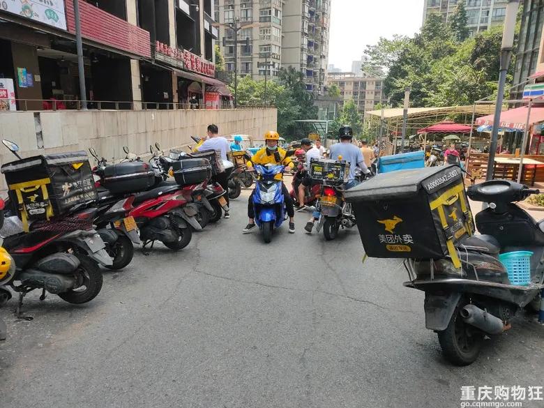 外卖小哥一天跑单13小时真实收入,月入过万外卖小哥工作多少个小时