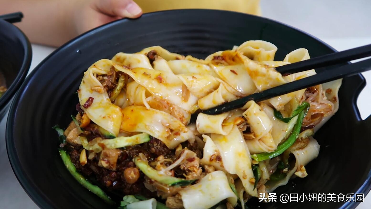 新疆妹子最喜欢吃的米粉,特别好吃的米粉店每周回家必吃