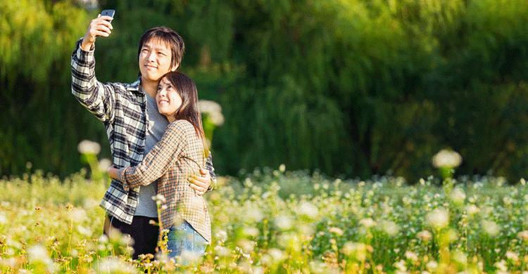 女友欠款应该帮忙还吗,女友欠的钱该要回来吗