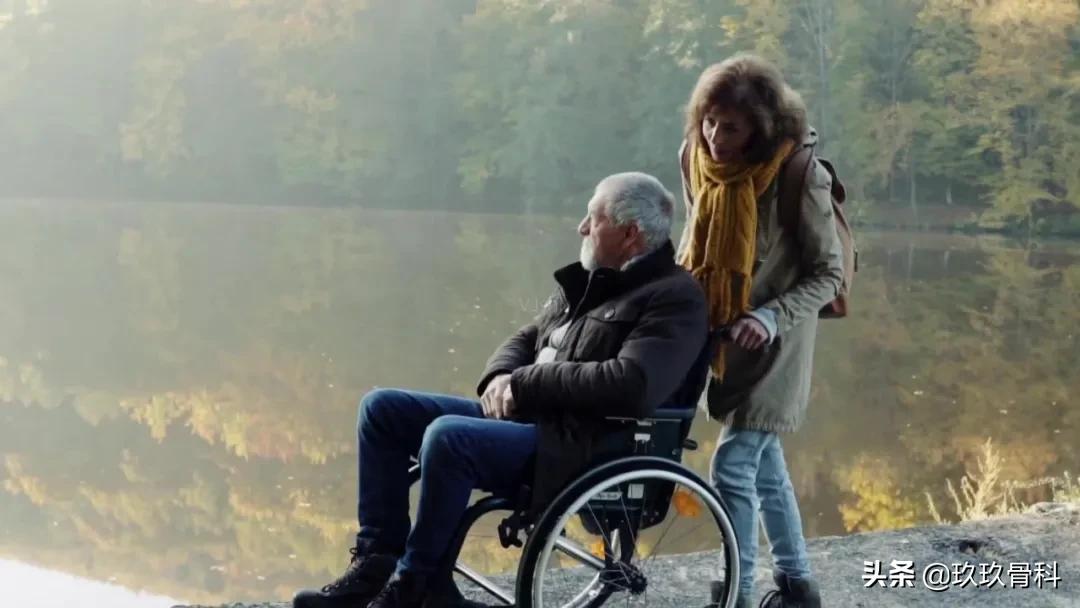 老年人做完骨科手术应该注意什么,老人骨科刚手术后怎样护理