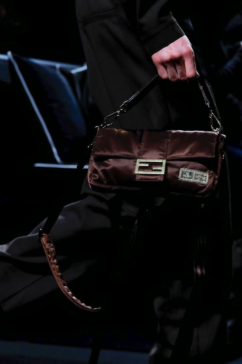 米兰时装周fendi2022春夏系列,米兰时装周2019秋冬fendi价钱