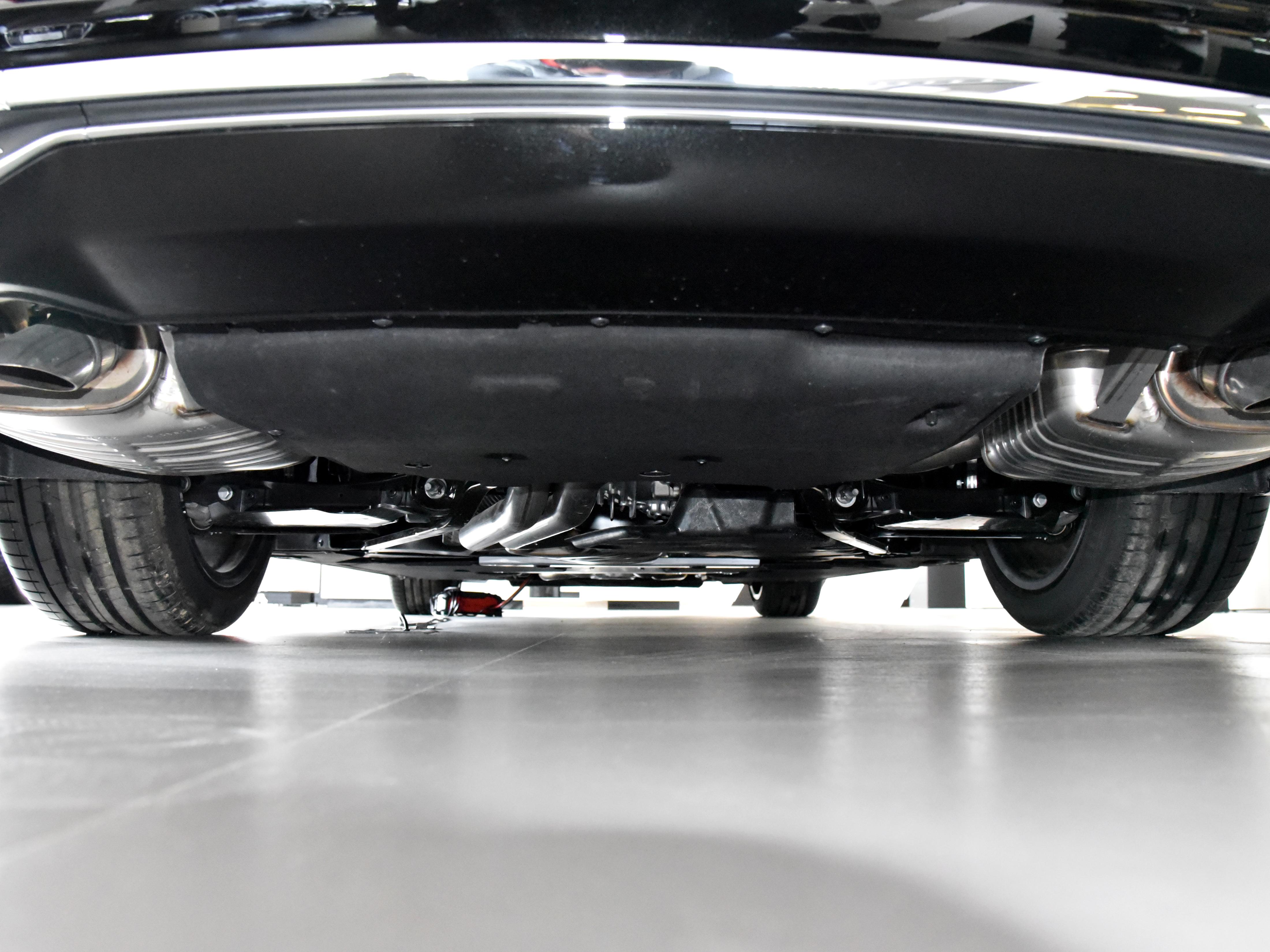 奥迪a8v6发动机,奥迪a8新款3.0t顶配驾乘体验