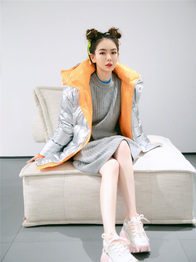 戚薇模仿哪吒全集,戚薇刚刚出的cos花木兰