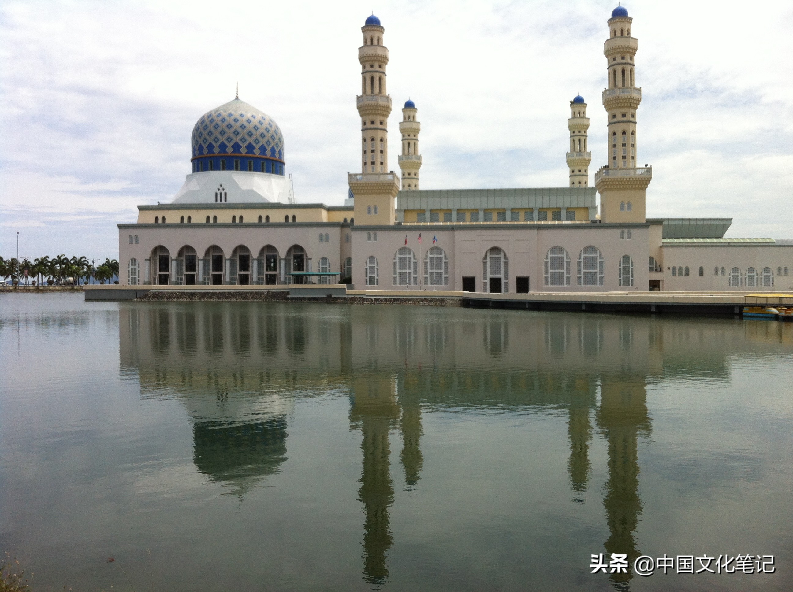 马来西亚沙巴大学旅游记,马来西亚沙巴亚庇水上清真寺游记