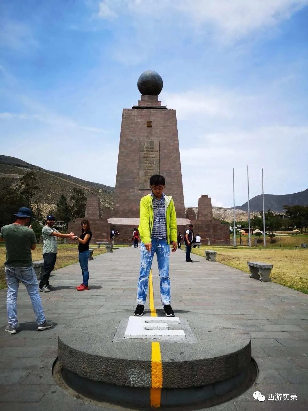 三进三出哥伦比亚送鲜花求爱，沪C穿越五大洲、第一次在南美相亲