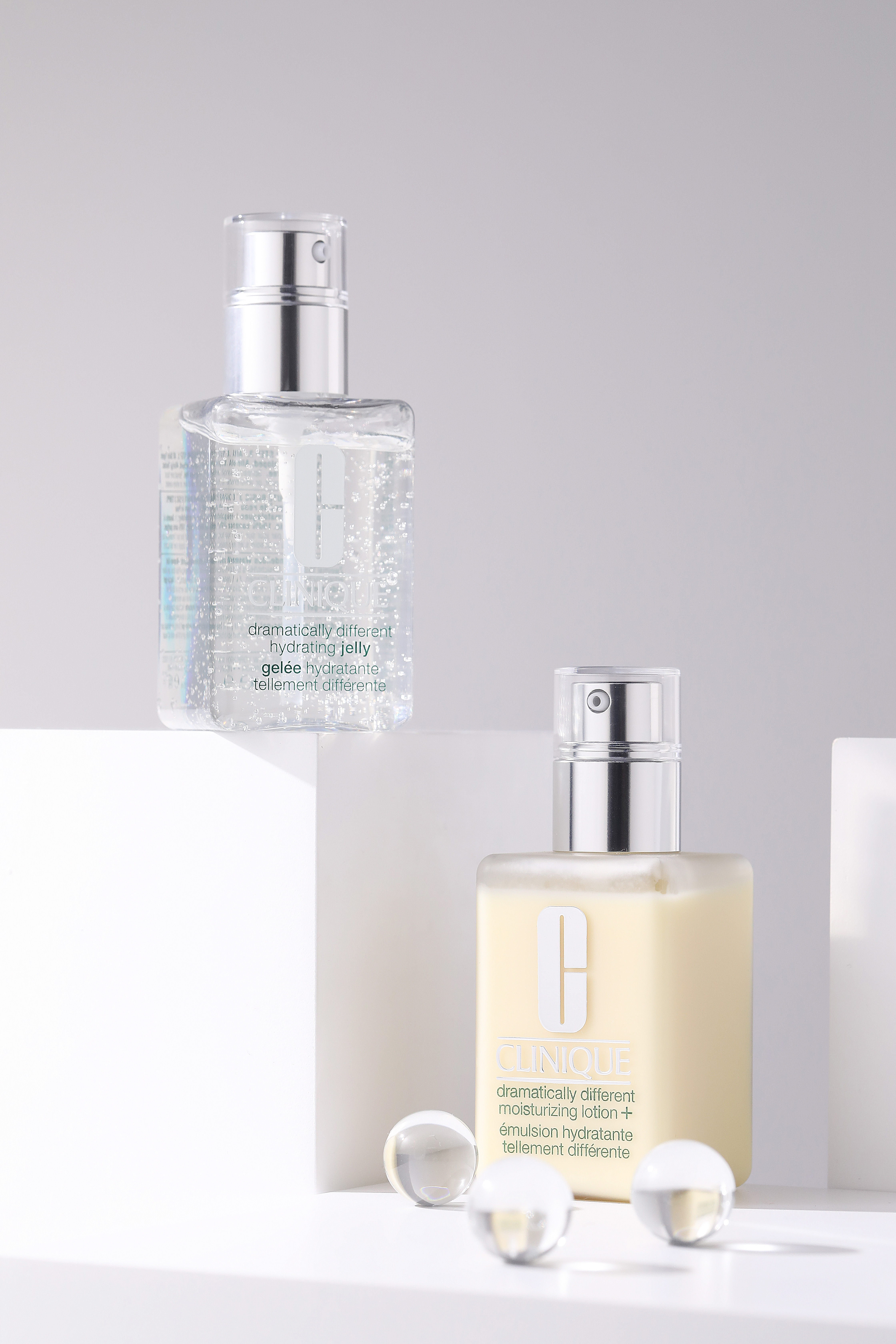 倩碧卓越润肤乳和天才黄油区别,倩碧天才黄油有油和无油的区别