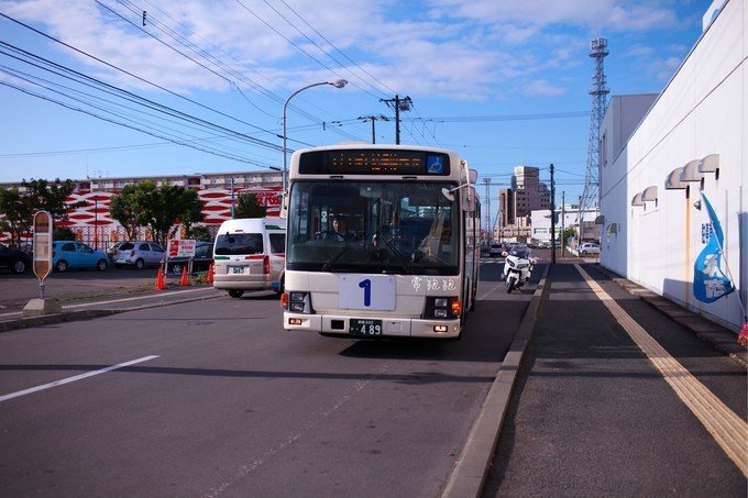 港口风情街美食,北海道美景旅游美食攻略
