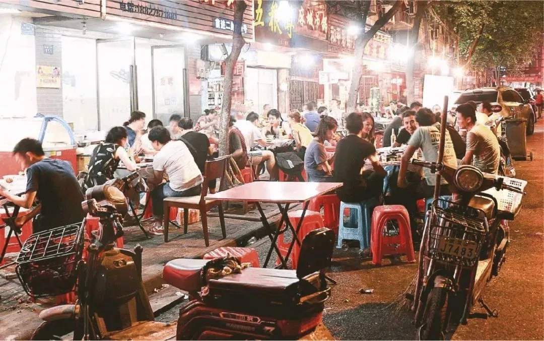 卖烧烤赚了10000,开个烧烤店的利润有多大