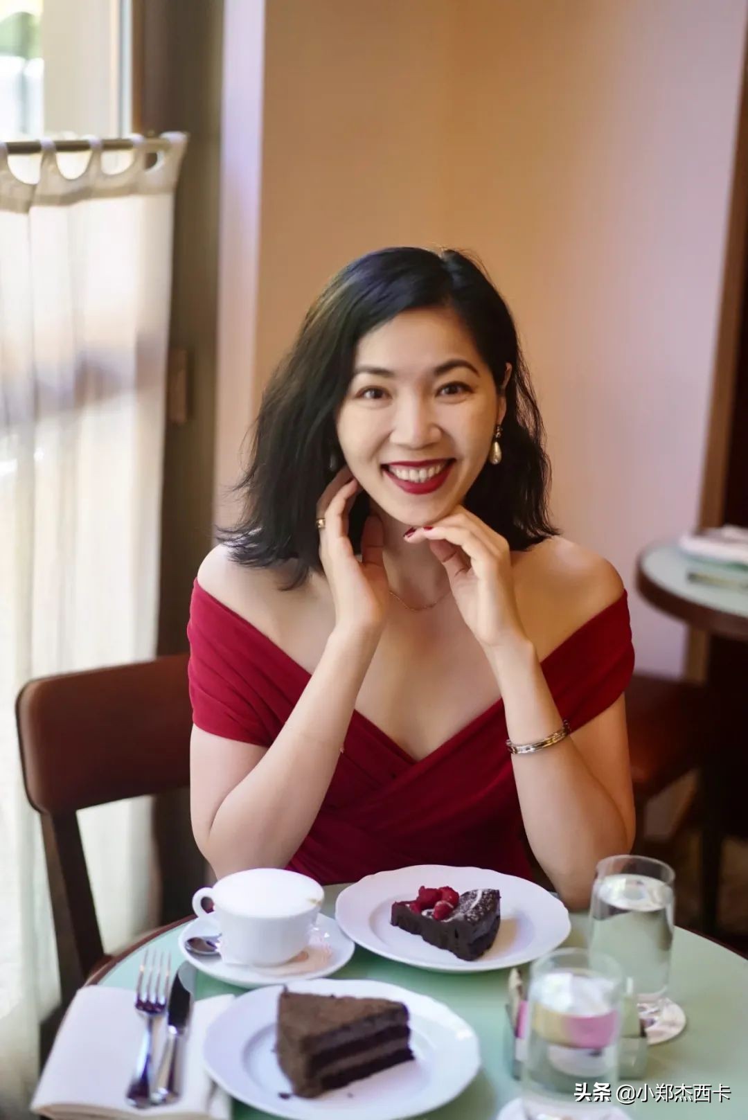 大湾区王菲出场谢霆锋表现,大湾区晚会谢霆锋王菲同台了吗