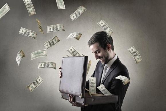 个人跨境电商要多少钱,个人做跨境电商平台