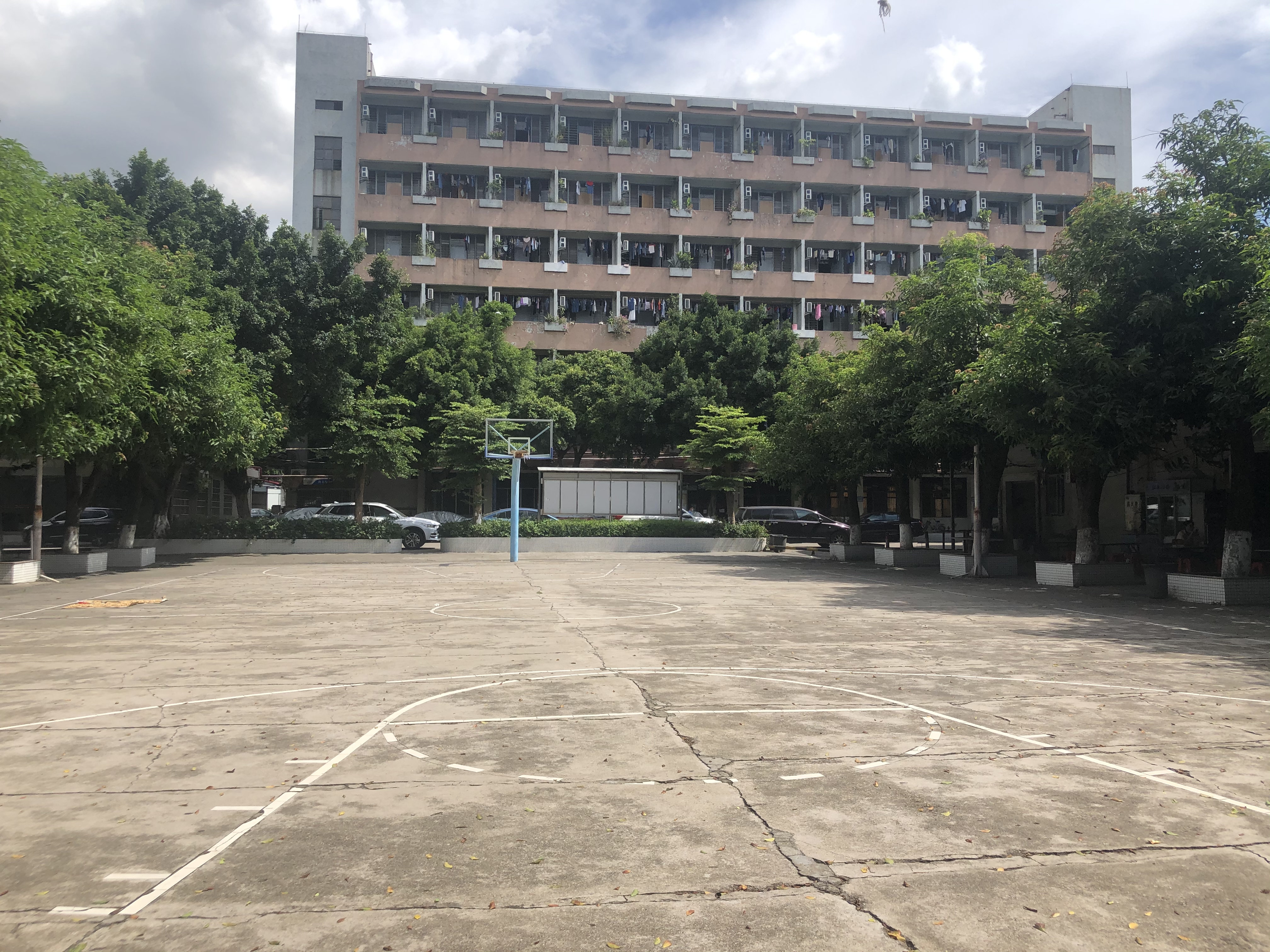 广州普工小时工多少钱,广州进厂多少钱一个小时