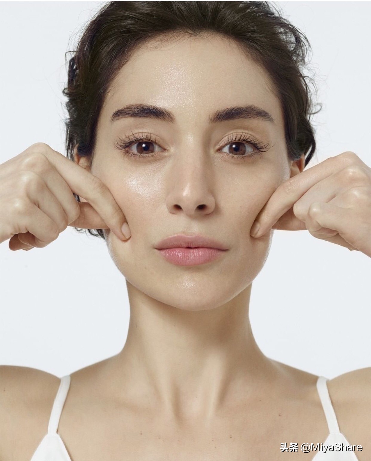 40岁女性用什么牌子的护肤品最好,适合40岁女人的护肤品国货排行榜