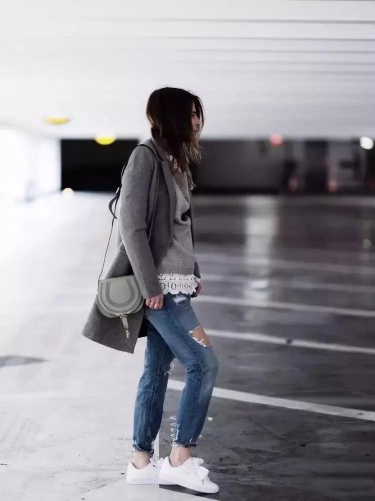 买一双平底的小白鞋,想买便宜的小白鞋怎么搜