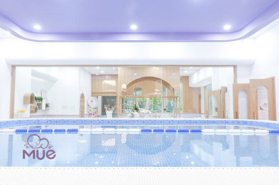 水育早教游泳加盟,婴幼儿水育游泳馆加盟费多少