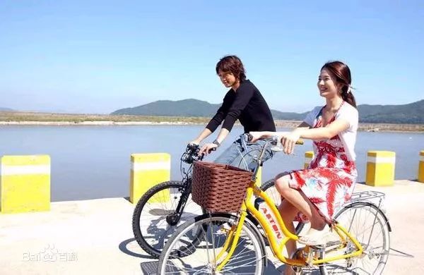 2003年非典肆虐，这一年淘宝诞生了，也诞生了腾讯游戏帝国