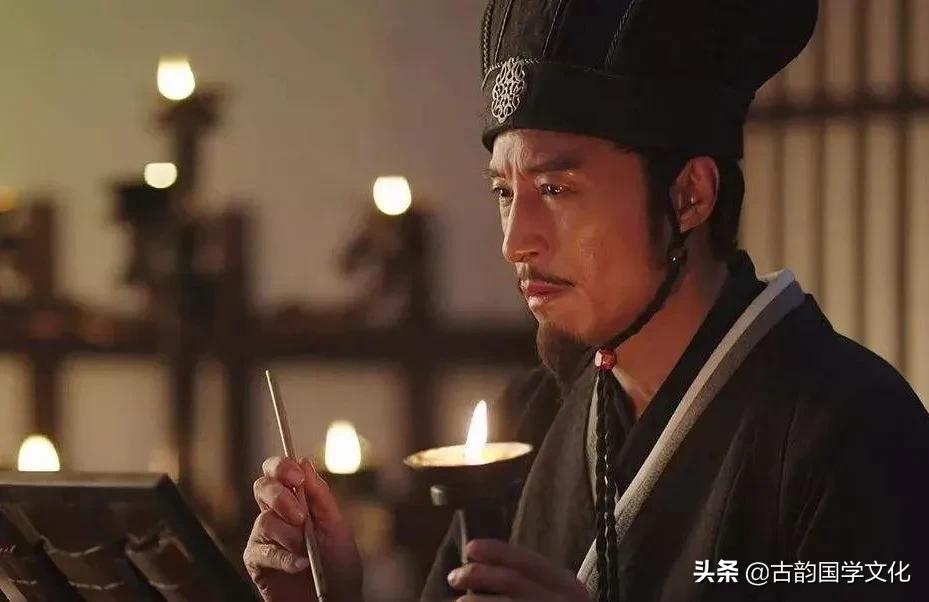 为什么会把易经列入公务员考试,易经被纳入国考的新闻视频