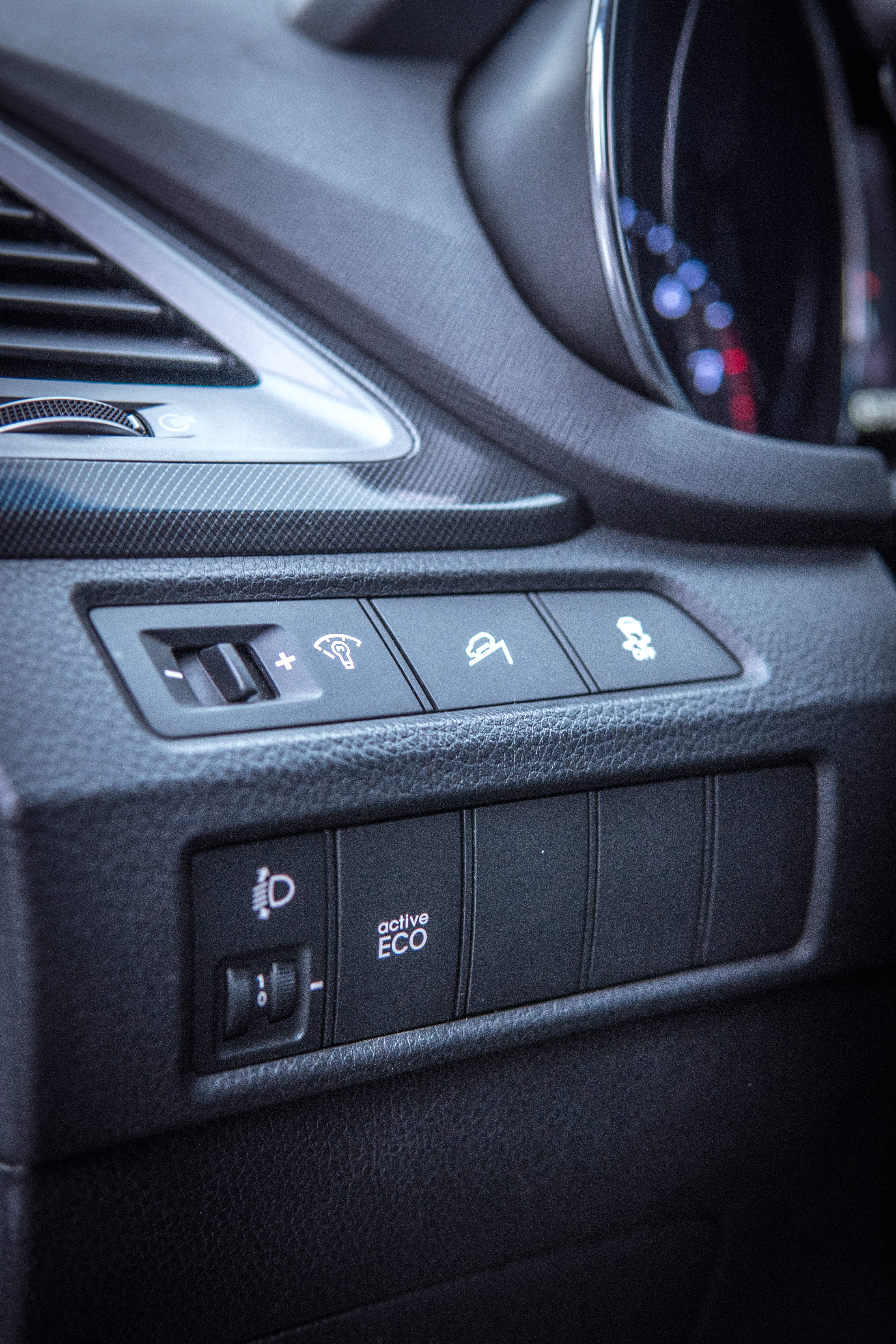 剑走偏锋无往不利,剑走偏锋攻其不备