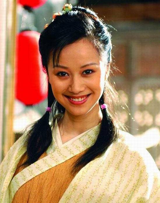 倪虹洁拍内衣广告,倪虹洁因内衣广告自卑