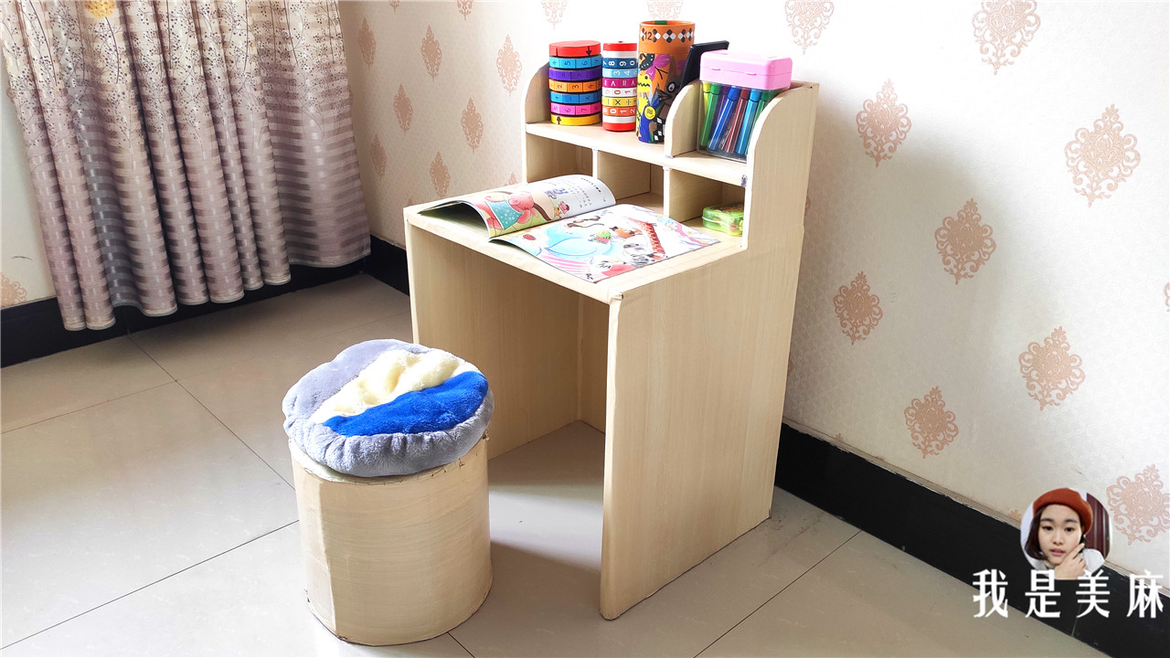 爸爸自制儿童书桌,废纸箱做书桌图片大全