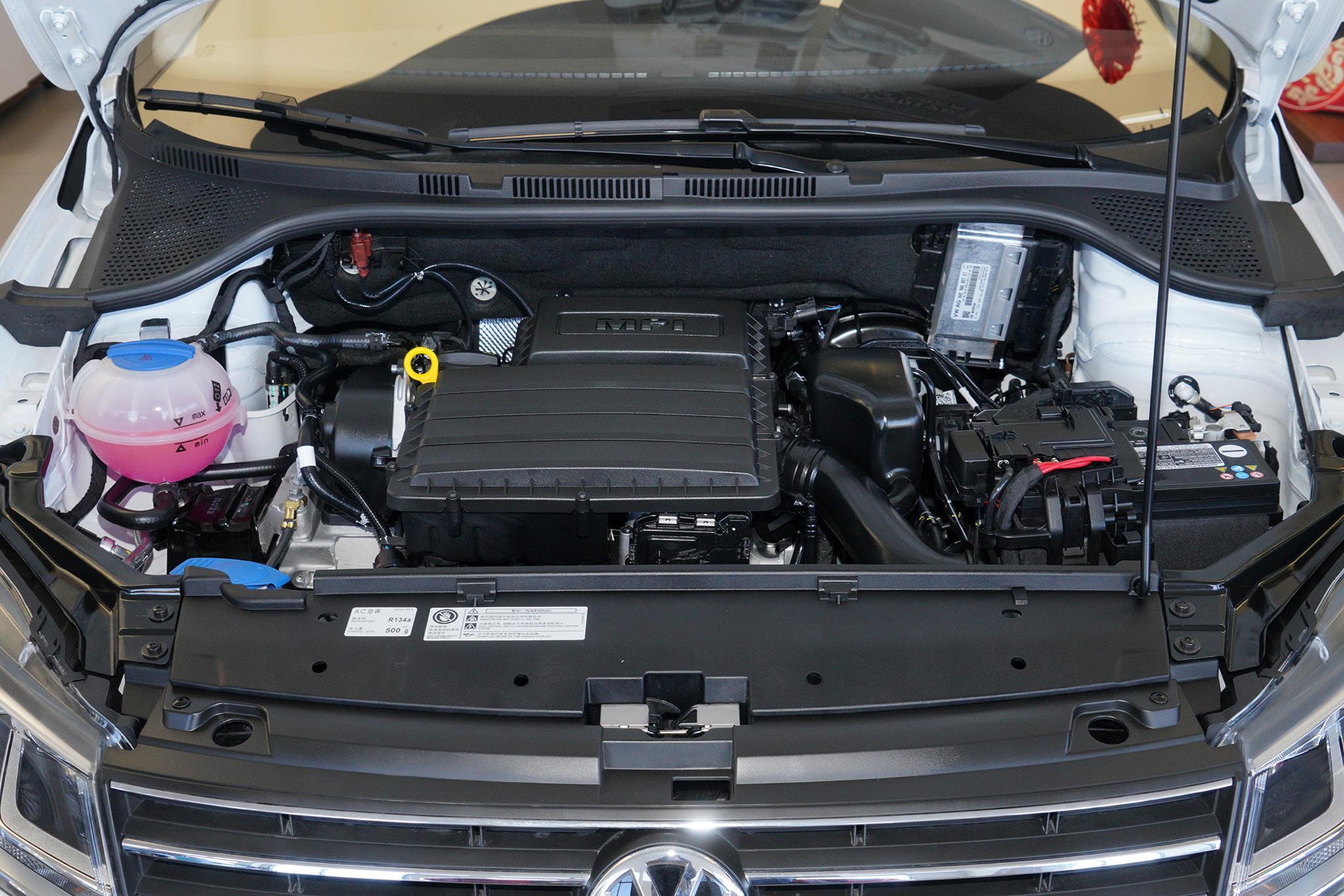 桑塔纳3000abs灯亮手刹灯闪烁故障,桑塔纳abs灯亮了是什么原因