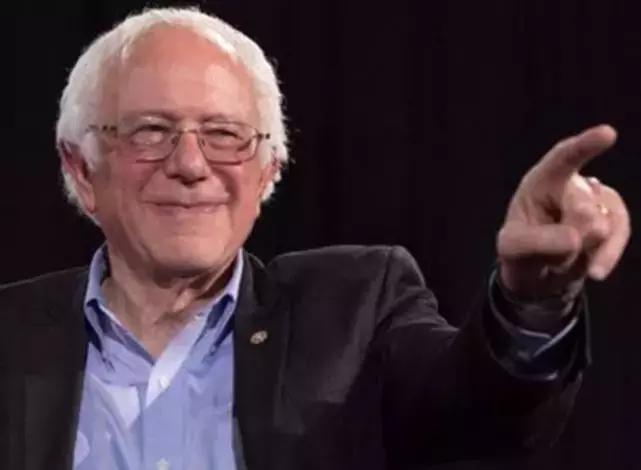 听说亿万富豪布隆伯格花2.2亿打广告，桑德斯：真恶心，这是买官