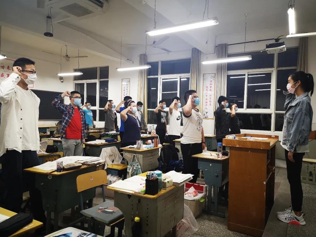 愿此去前程似锦归来仍是少年句子,愿此去前程似锦归来仍是少年视频