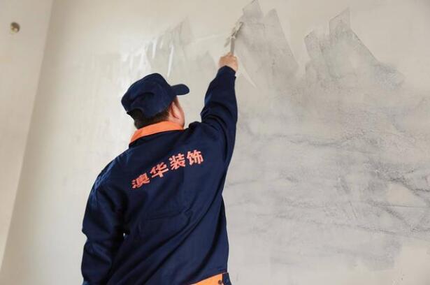 新房装修墙面大白开裂是怎么回事,装修一年的新房子墙面开裂正常吗