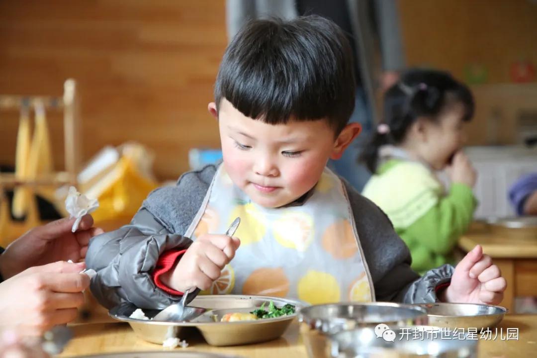 你好，小宝贝：世纪星艺术学院幼儿园新生半日体验活动