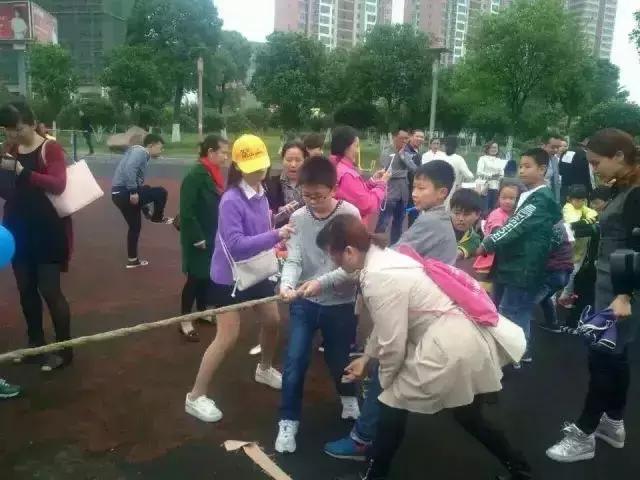 荆州小新星英语培训班,小新星英语补课班招生视频