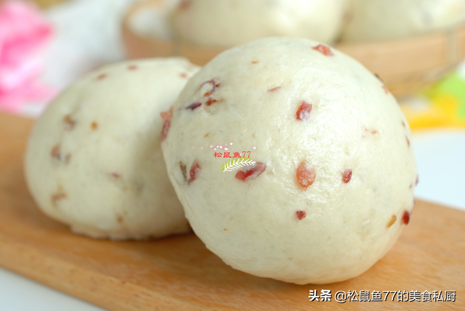 2杯酸奶1个鸡蛋1个火腿,1杯酸奶