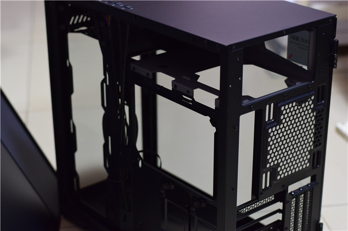 i79700kf配什么显示器,i79700k配置用什么显示器