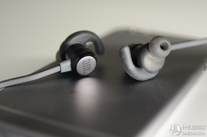 jblt280bt蓝牙耳机测评,jblt280bt蓝牙耳机音质怎么样
