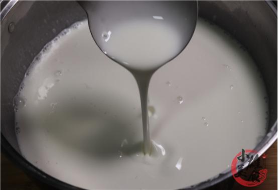 凉皮揭不起来发黏是什么原因,做的凉皮有点发黏怎么回事