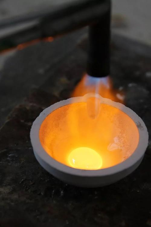 金店怎么鉴定黄金真假,鉴定黄金真假视频女生