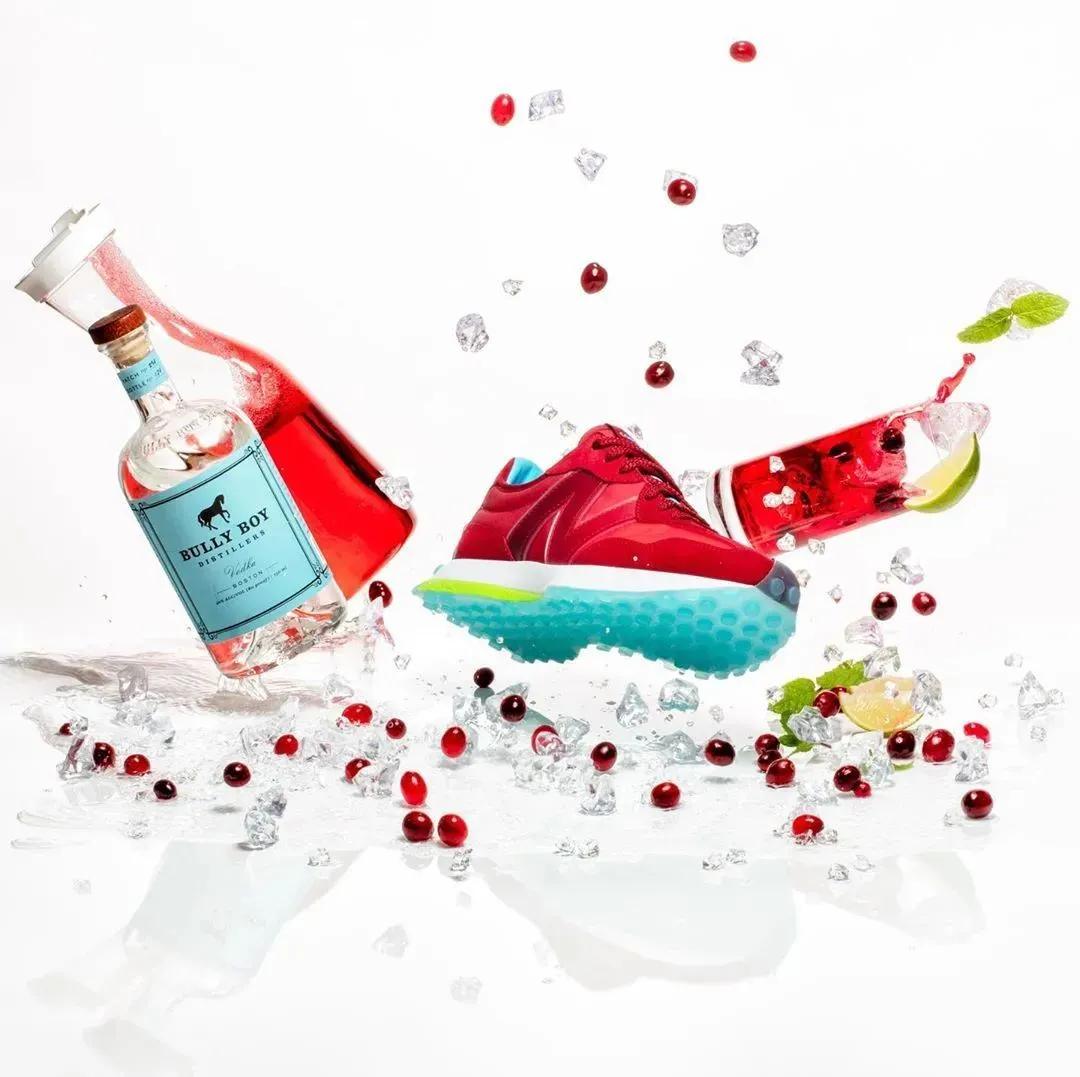 每周联名X讯|时装、鞋店还有歌手纷纷出动，不愧为联名最好时代