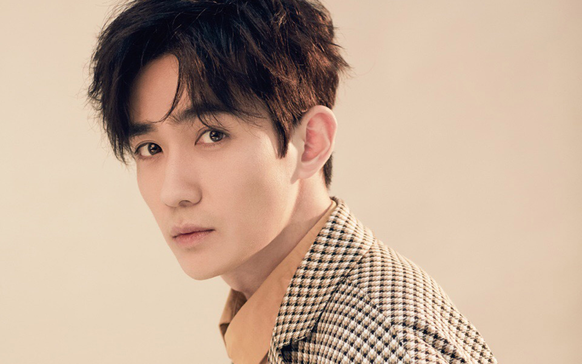 朱一龙终于突破自我,朱一龙从默默无闻到火爆出圈