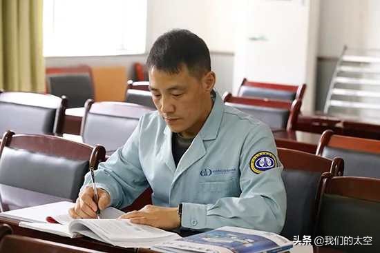 永不生锈的螺丝钉读后感200字,永不生锈的螺丝钉妙招