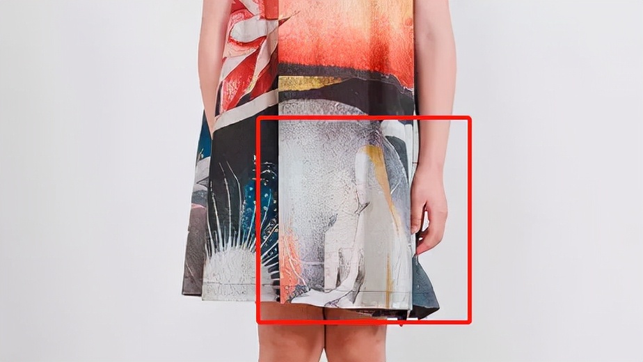 恋童、*力暴**、诅咒…江南布衣“阴间童装”就穿在我们孩子的身上？