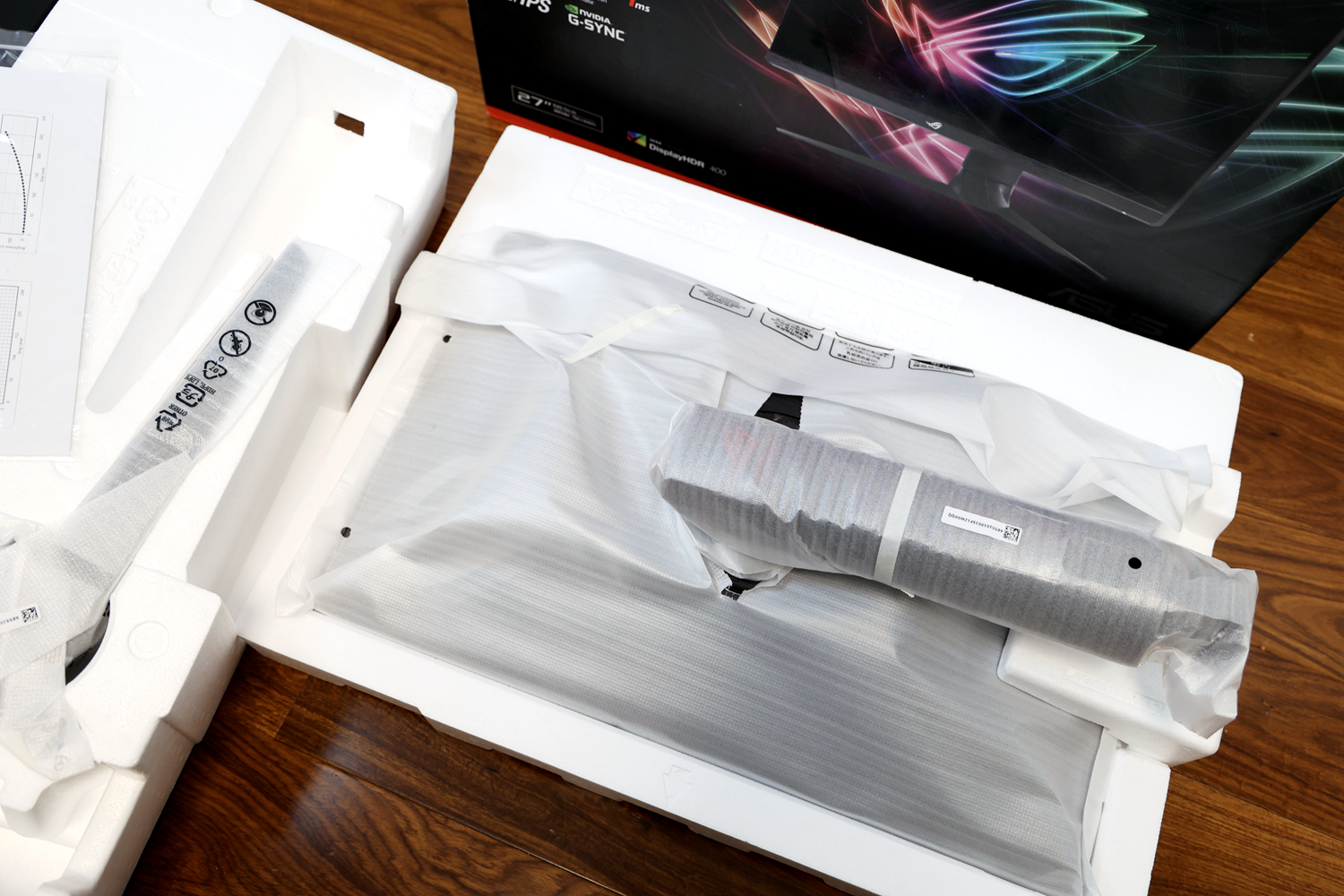 华硕绝景xg27aq和pg279q,rogxg27uq27寸4k144hz显示器