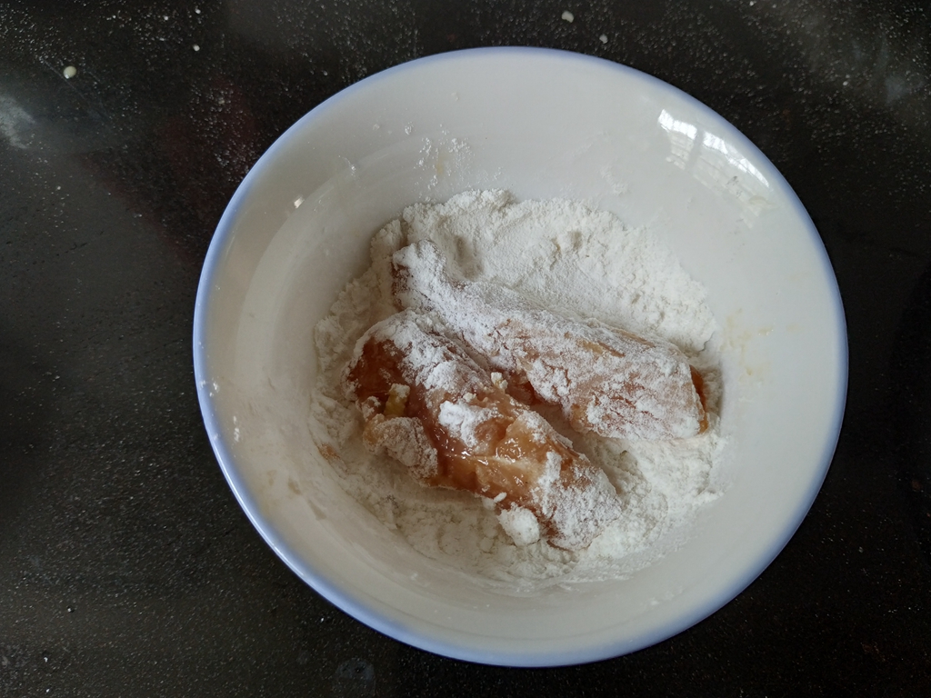 炸鸡条怎么做酥脆好吃,炸鸡胸条怎么做酥脆好吃