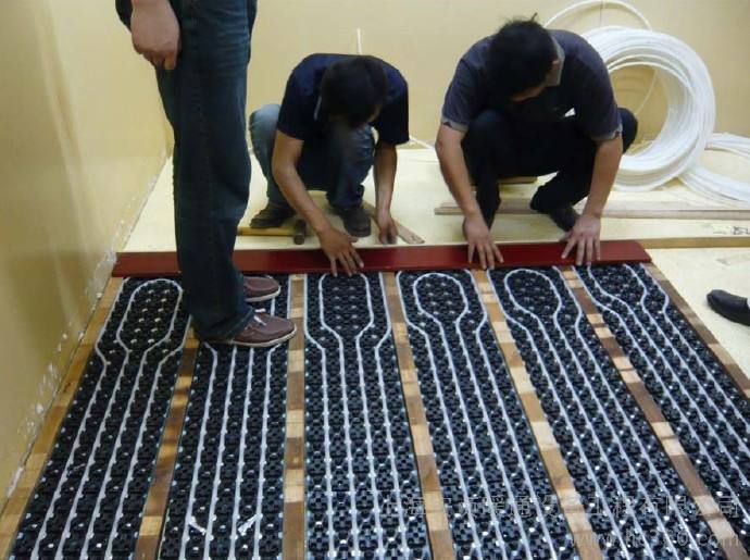 地暖维修最新办法,自家地暖维修需要多少钱