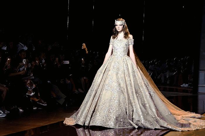 婚礼撞衫搭配,参加婚礼气质大气穿搭