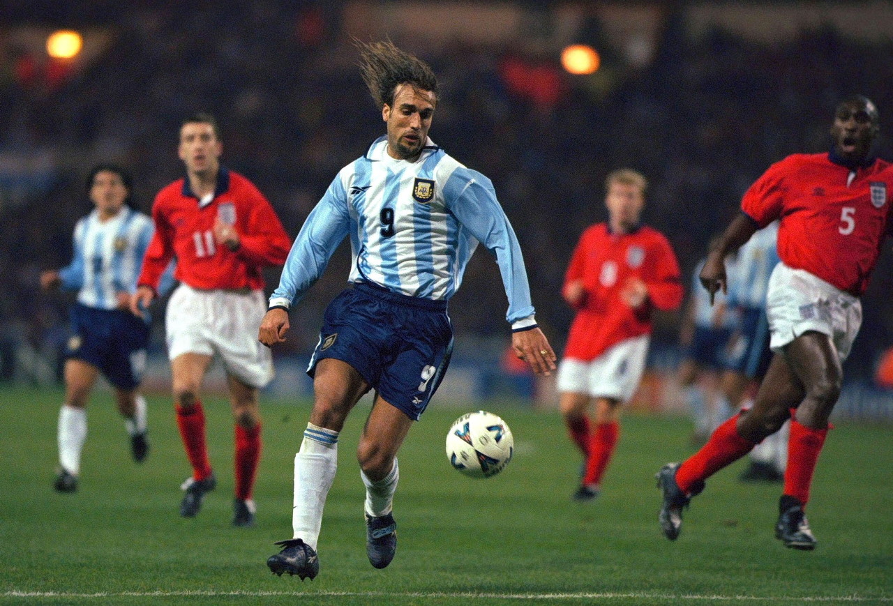 是疯子还是痴人？贝尔萨追寻幸福之路