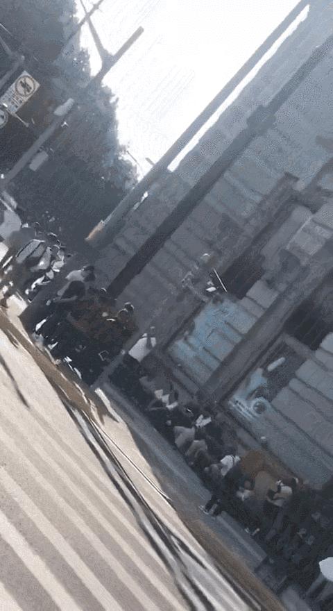 周杰伦奶茶店排队200人,周杰伦198元奶茶