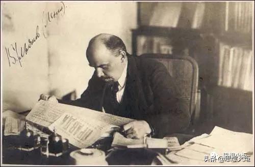 后伯尼·桑德斯时代，重读列宁的《怎么办？》