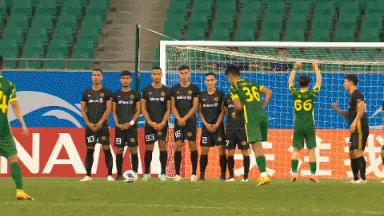 韩国媒体评论韩国球员脚踩熊猫杯,踩熊猫杯的韩国球员现在怎么样了