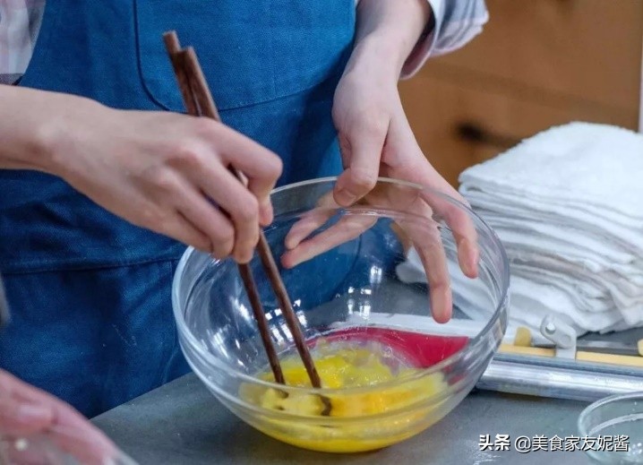 今日美食推荐红薯栗子芝士蛋糕,核桃栗子轻芝士蛋糕制作