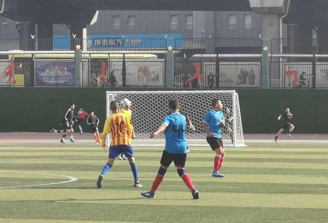 乌鲁木齐市青少年足球市赛,新疆乌鲁木齐校园足球接力