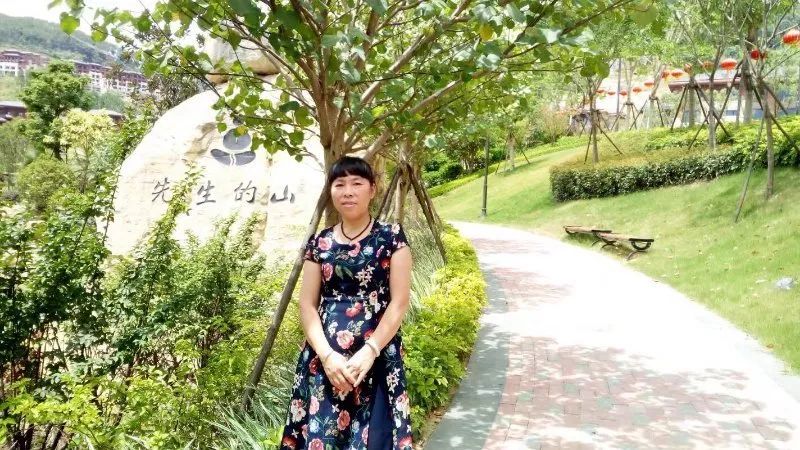 念悠悠歌曲,诗歌慢悠悠