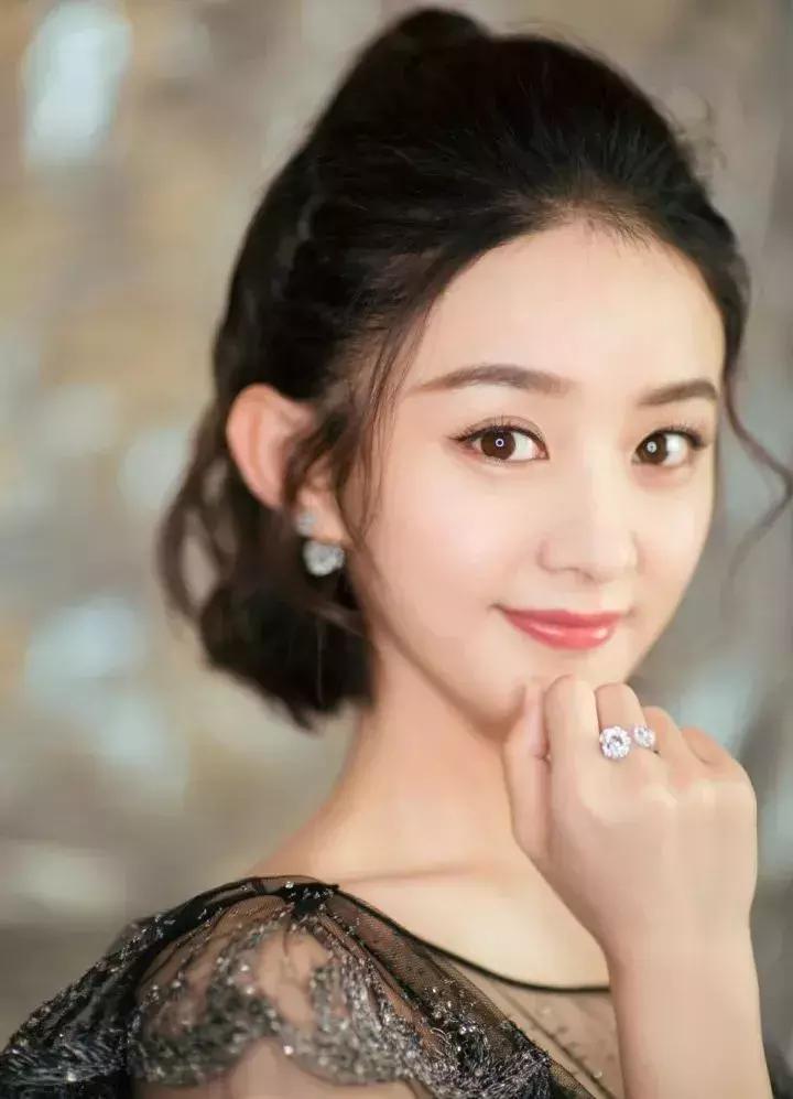 慵懒卷发暖色,慵懒卷发很容易直吗